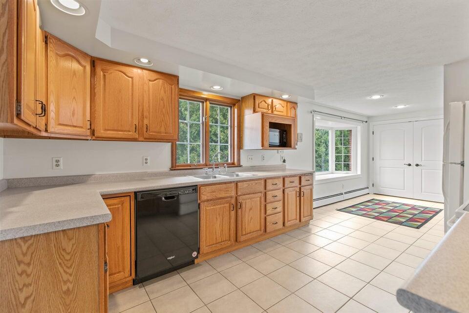1 Trix Lane Biddeford, ME 04005 - Photo 11 of 36 20220819143708606017000000-o