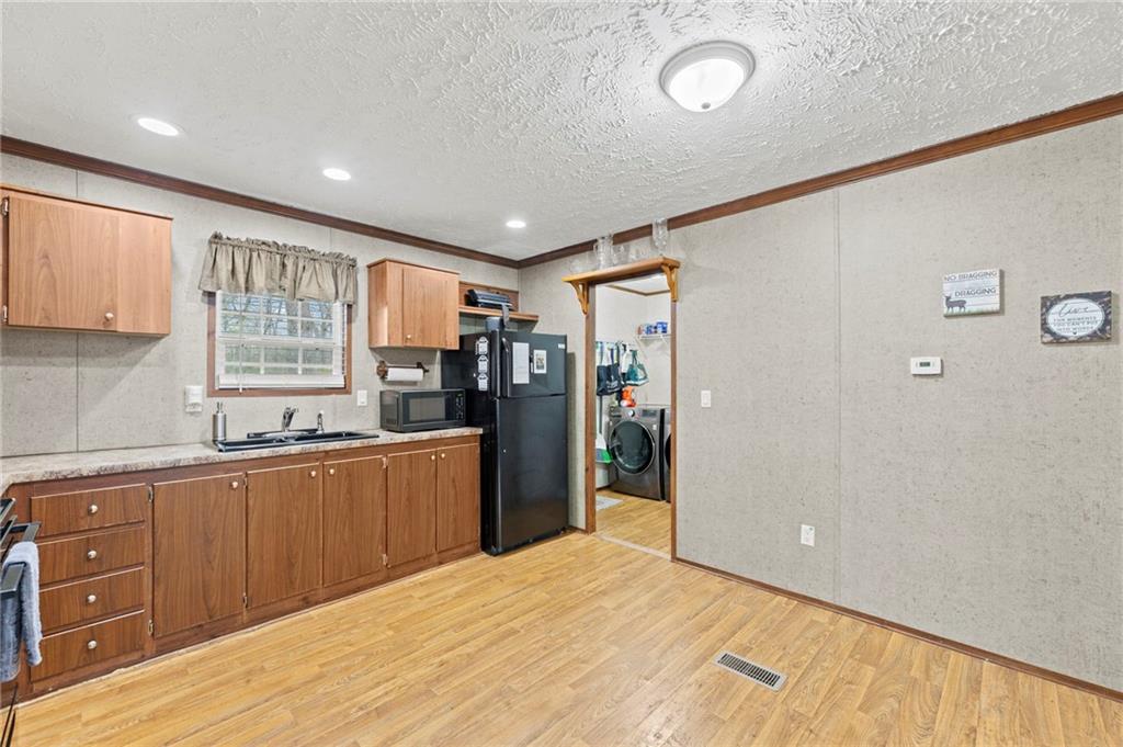 5 Persimmon Lane Mapleton, KS 66754 - Photo 8 of 34