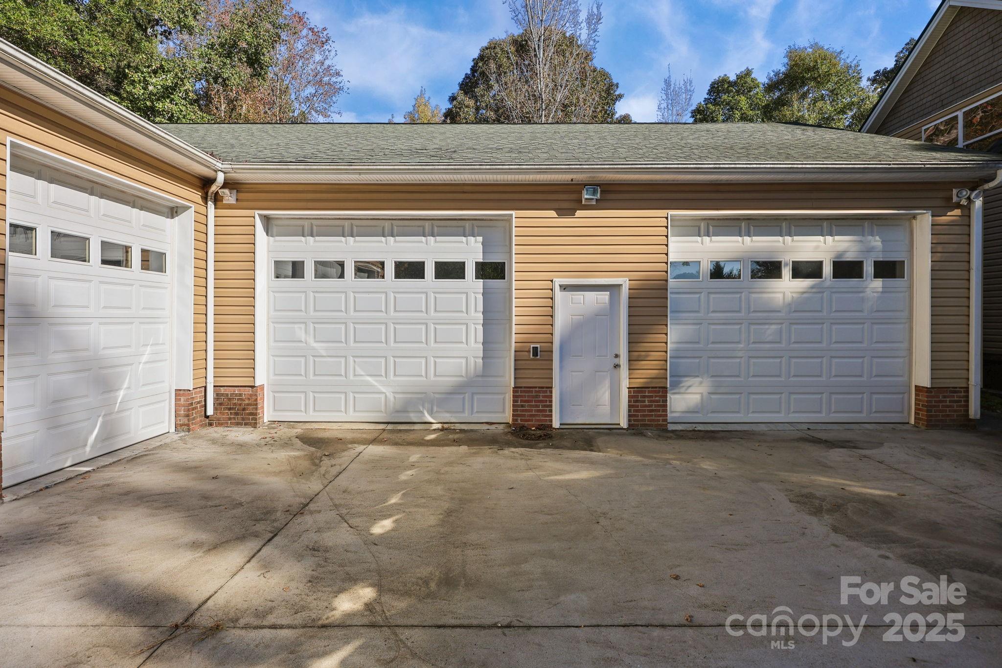 952 Flat Swamp Road Denton, NC 27239 - Photo 2 of 37 a view of front door and garage