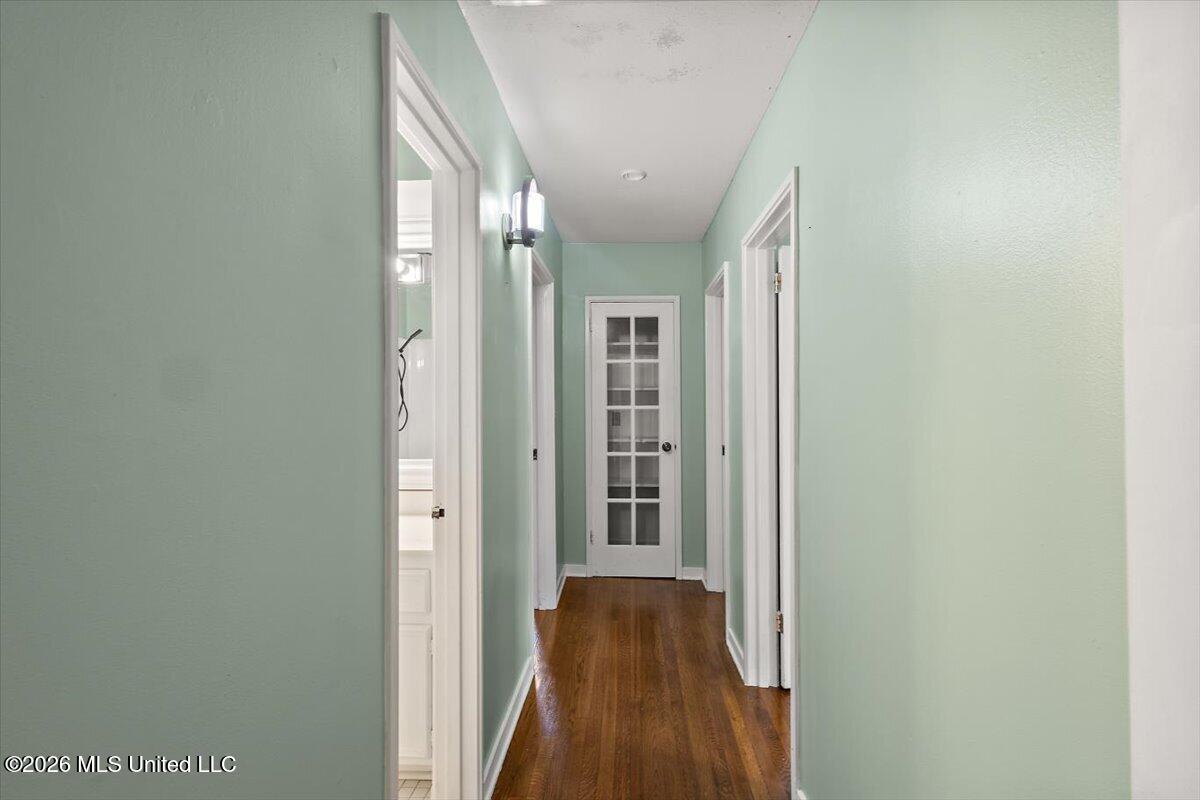 1633 Winchester Street Jackson, MS 39211 - Photo 14 of 27 14-HTP_0967