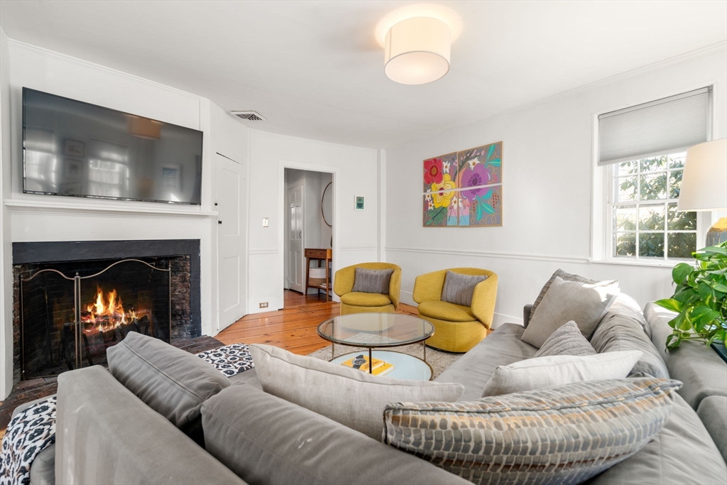 5 Westfield Street Dedham, MA 02026 - Photo 9 of 41