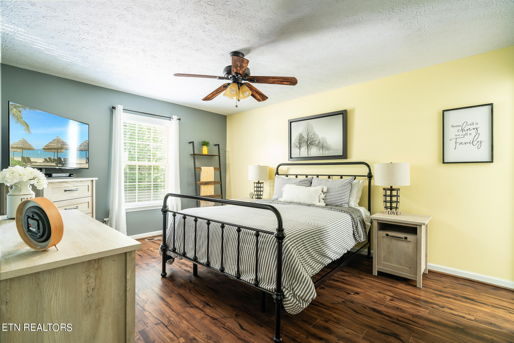 5925 Short Road Northwest Knoxville, TN 37921 - Photo 11 of 27 Bedroom1