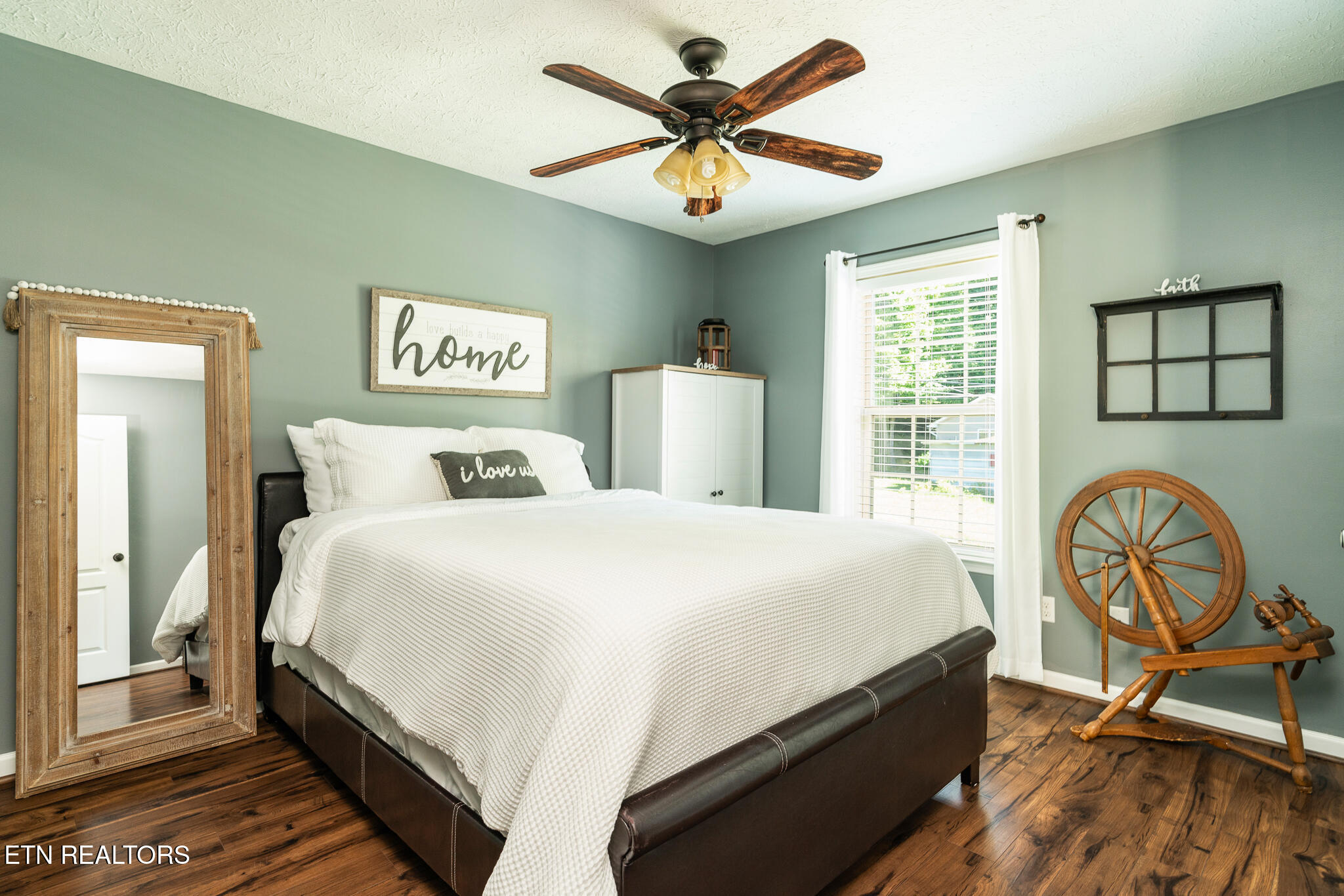 5925 Short Road Northwest Knoxville, TN 37921 - Photo 14 of 27 Bedroom