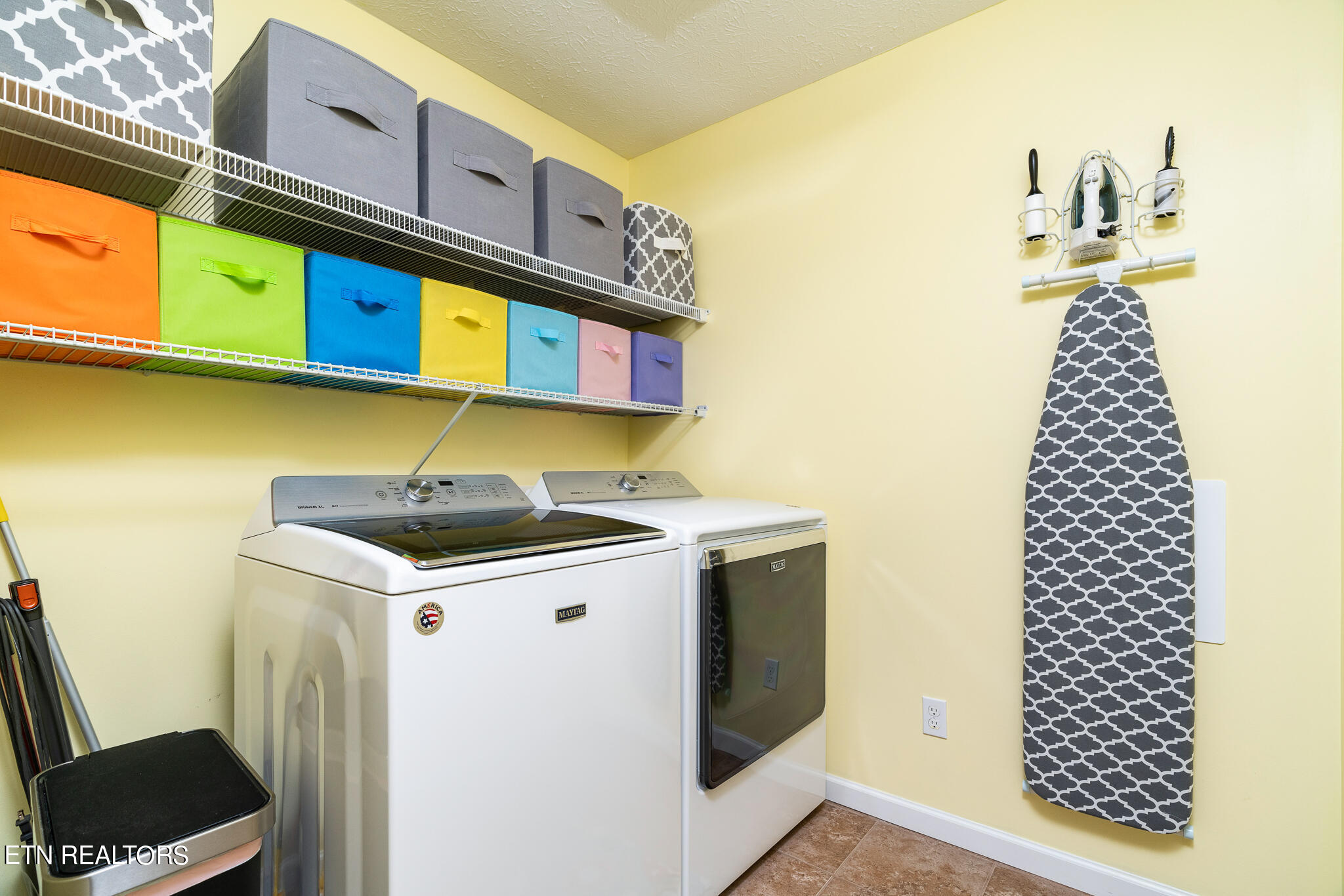 5925 Short Road Northwest Knoxville, TN 37921 - Photo 17 of 27 Laundry