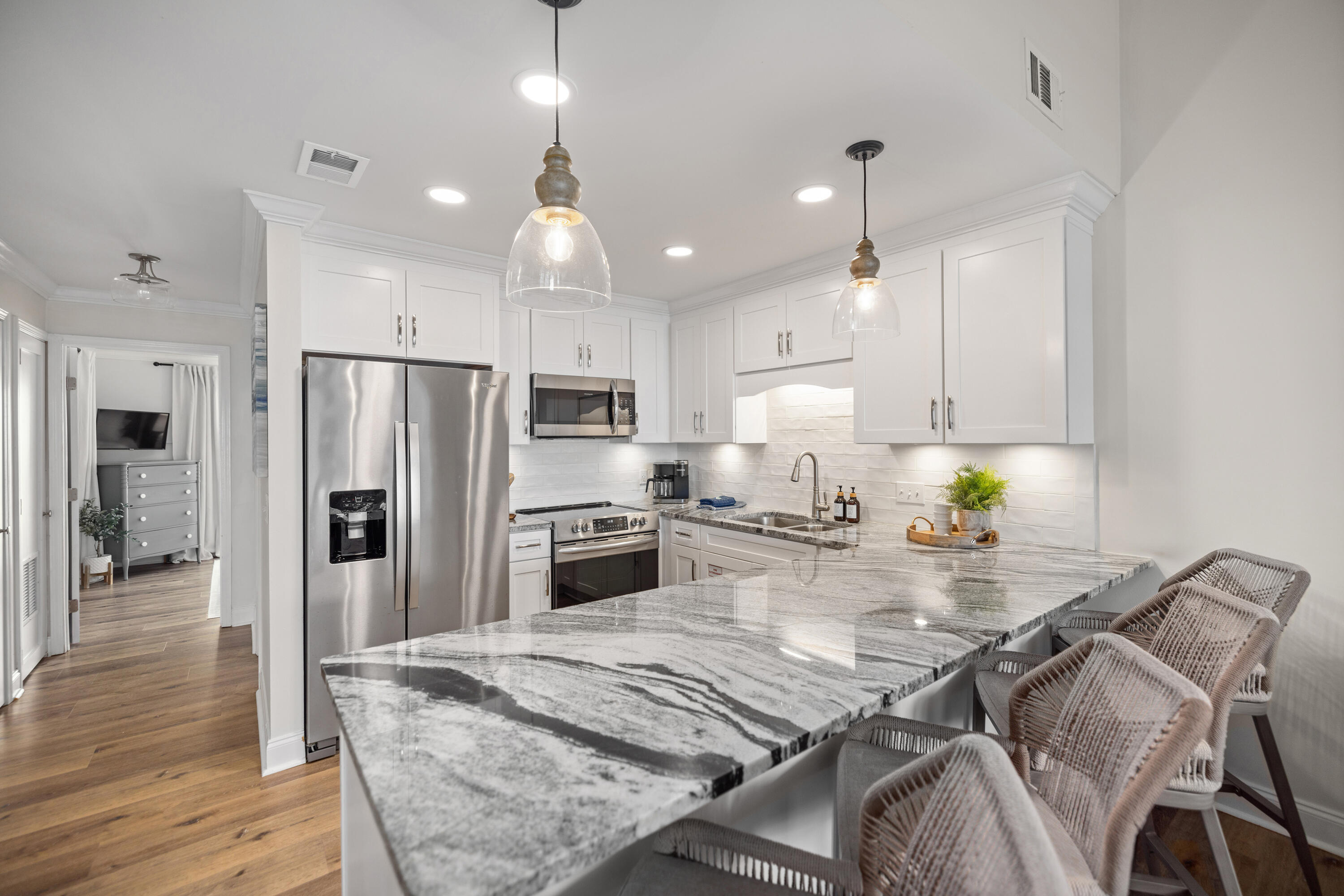 17670 Front Beach Road, Unit L7 Panama City Beach, FL 32413 - Photo 10 of 69 17670FrontBeachRdUL7-PCB-FL-047