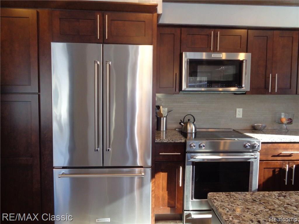 30887 Country Ridge Circle Farmington Hills, MI 48331 - Photo 16 of 30