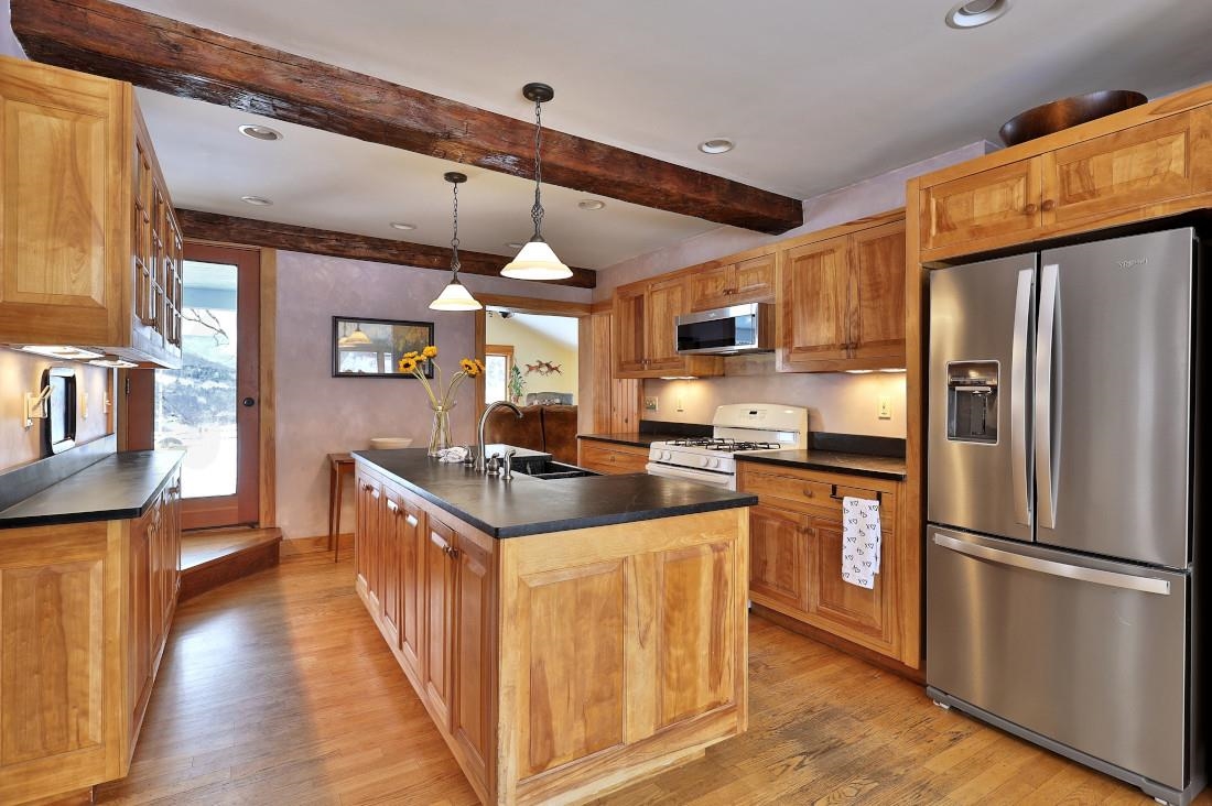 3 Music Mountain Road Stockbridge, VT 05772 - Photo 6 of 40