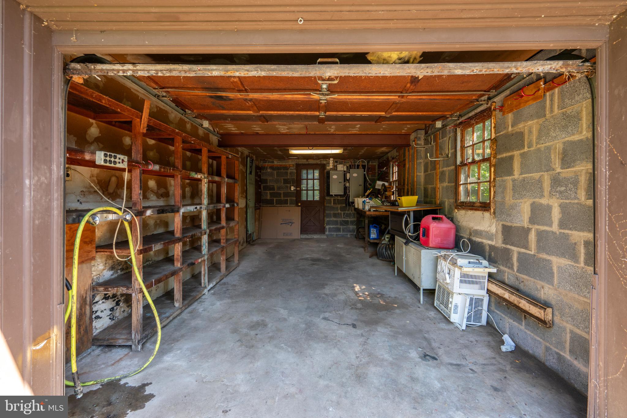 101 Mill Road Oreland, PA 19075 - Photo 33 of 39 1-Car Garage