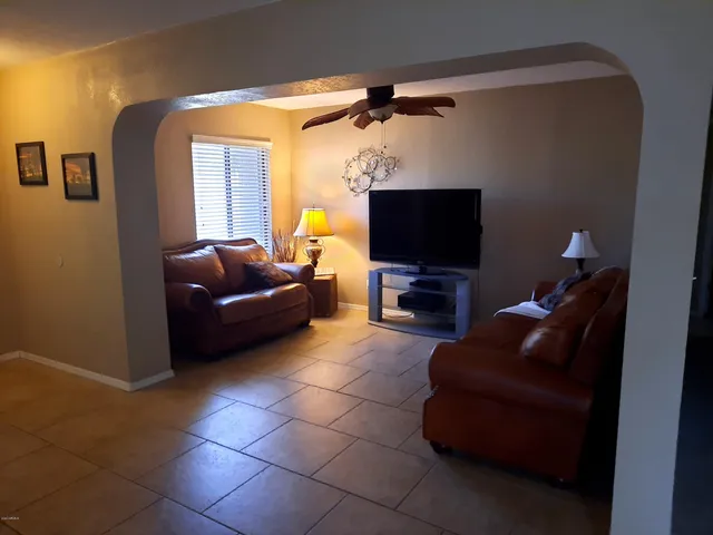 $1,800 | 1861 Montana Vista, Unit A, Lake Havasu City, AZ 86403