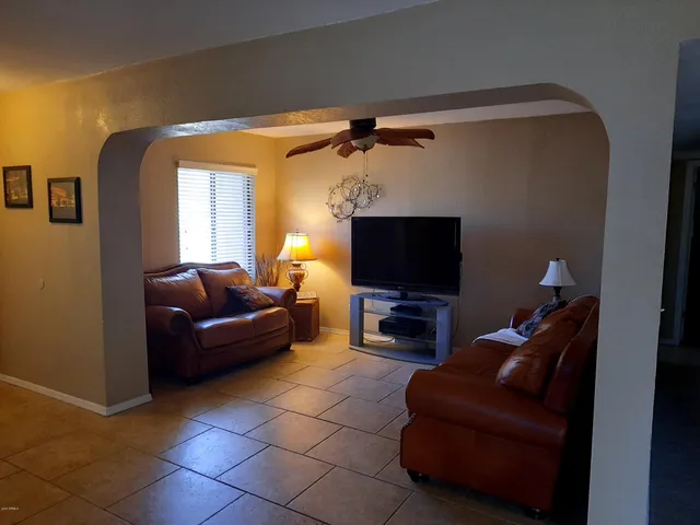 $1,800 | 1861 Montana Vista, Unit A, Lake Havasu City, AZ 86403