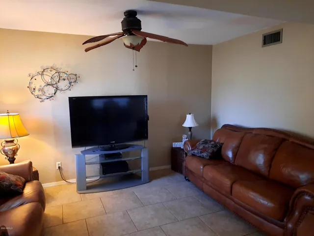 $1,800 | 1861 Montana Vista, Unit A, Lake Havasu City, AZ 86403