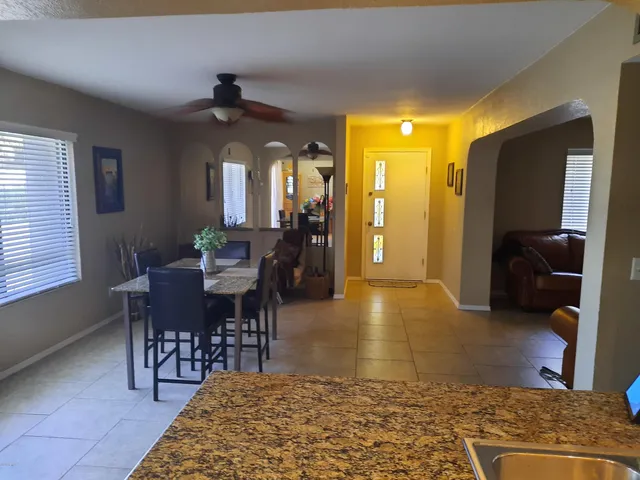 $1,800 | 1861 Montana Vista, Unit A, Lake Havasu City, AZ 86403