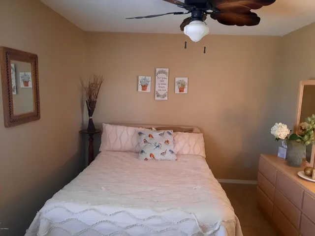 $1,800 | 1861 Montana Vista, Unit A, Lake Havasu City, AZ 86403