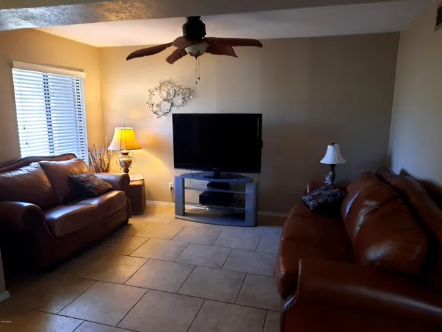 $1,800 | 1861 Montana Vista, Unit A, Lake Havasu City, AZ 86403