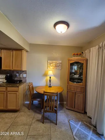 $1,800 | 1861 Montana Vista, Unit A, Lake Havasu City, AZ 86403