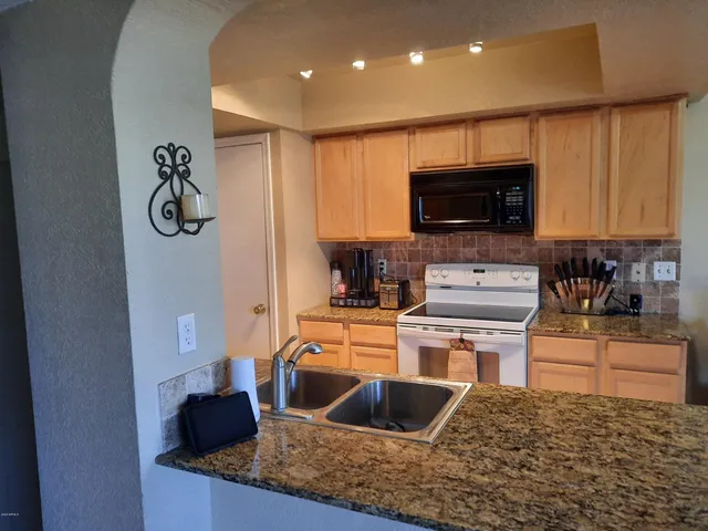 $1,800 | 1861 Montana Vista, Unit A, Lake Havasu City, AZ 86403