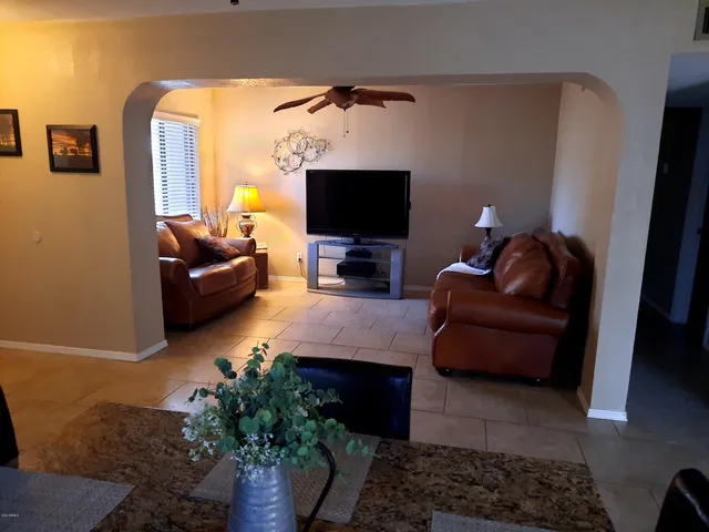 $1,800 | 1861 Montana Vista, Unit A, Lake Havasu City, AZ 86403