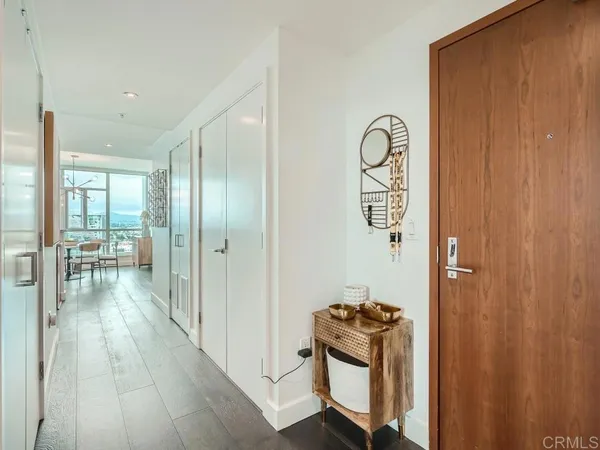 $6,995 | 325 7th Avenue, Unit 2101, San Diego, CA 92101