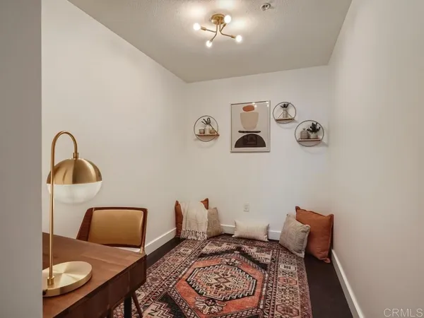 $6,995 | 325 7th Avenue, Unit 2101, San Diego, CA 92101