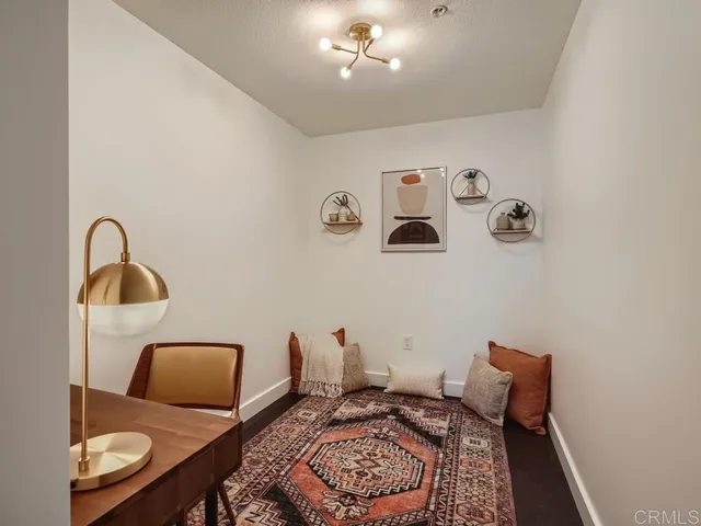 $6,995 | 325 7th Avenue, Unit 2101, San Diego, CA 92101