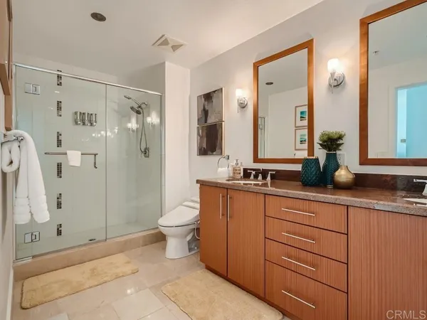 $6,995 | 325 7th Avenue, Unit 2101, San Diego, CA 92101