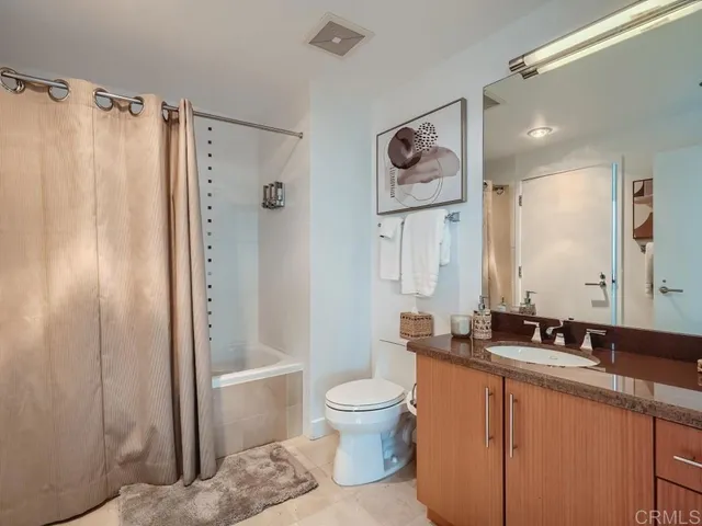 $6,995 | 325 7th Avenue, Unit 2101, San Diego, CA 92101