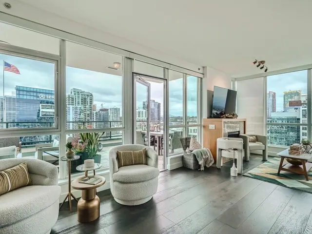 $6,995 | 325 7th Avenue, Unit 2101, San Diego, CA 92101