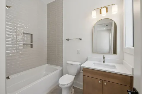 $999,999 | 102 Cardiff Dr Spring Hill North, Thompson's Station, TN 37179