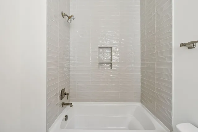 $999,999 | 102 Cardiff Dr Spring Hill North, Thompson's Station, TN 37179