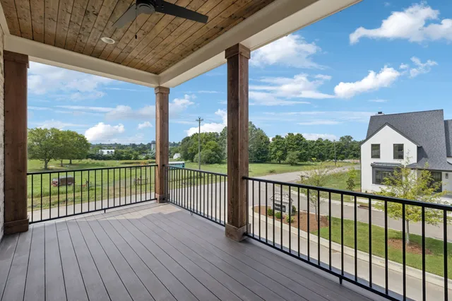 $999,999 | 102 Cardiff Dr Spring Hill North, Thompson's Station, TN 37179