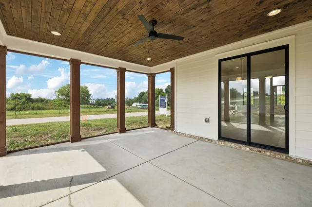 $999,999 | 102 Cardiff Dr Spring Hill North, Thompson's Station, TN 37179