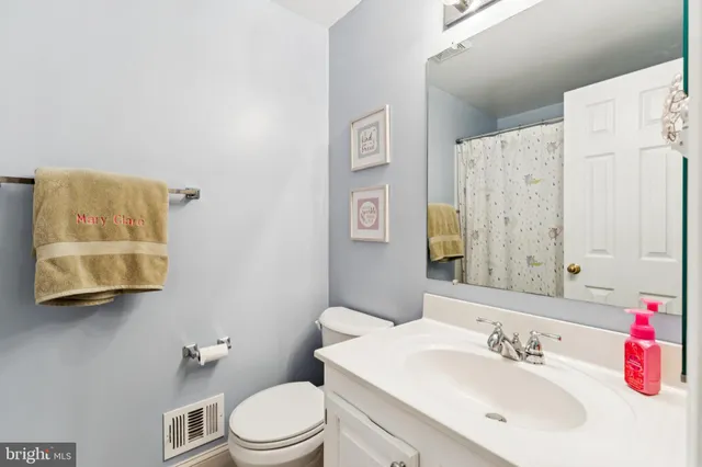 $730,000 | 4026 Nicholas Court, Fairfax, VA 22033