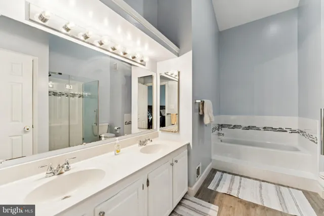 $730,000 | 4026 Nicholas Court, Fairfax, VA 22033