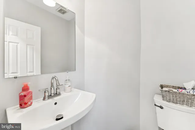 $730,000 | 4026 Nicholas Court, Fairfax, VA 22033