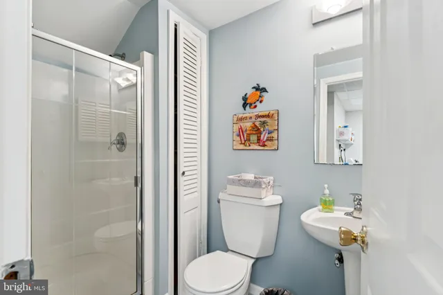 $730,000 | 4026 Nicholas Court, Fairfax, VA 22033