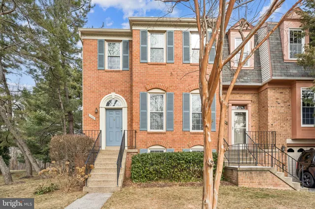 $730,000 | 4026 Nicholas Court, Fairfax, VA 22033