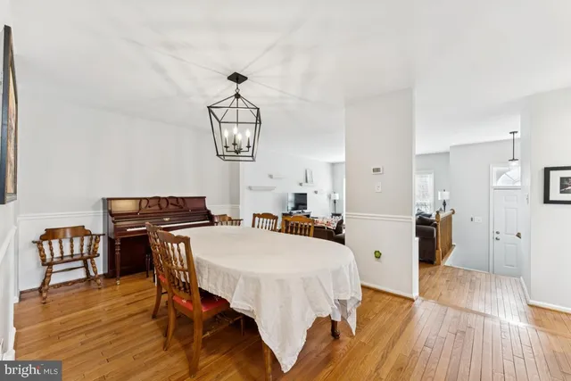 $730,000 | 4026 Nicholas Court, Fairfax, VA 22033