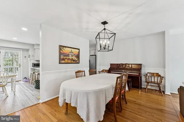 $730,000 | 4026 Nicholas Court, Fairfax, VA 22033