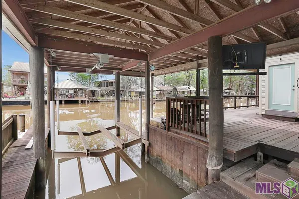 $230,000 | 22460 Chinquapin Avenue, Maurepas, LA 70449