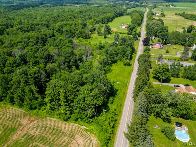 369 Windfall Road Utica, NY 13502 - Photo 5 of 18