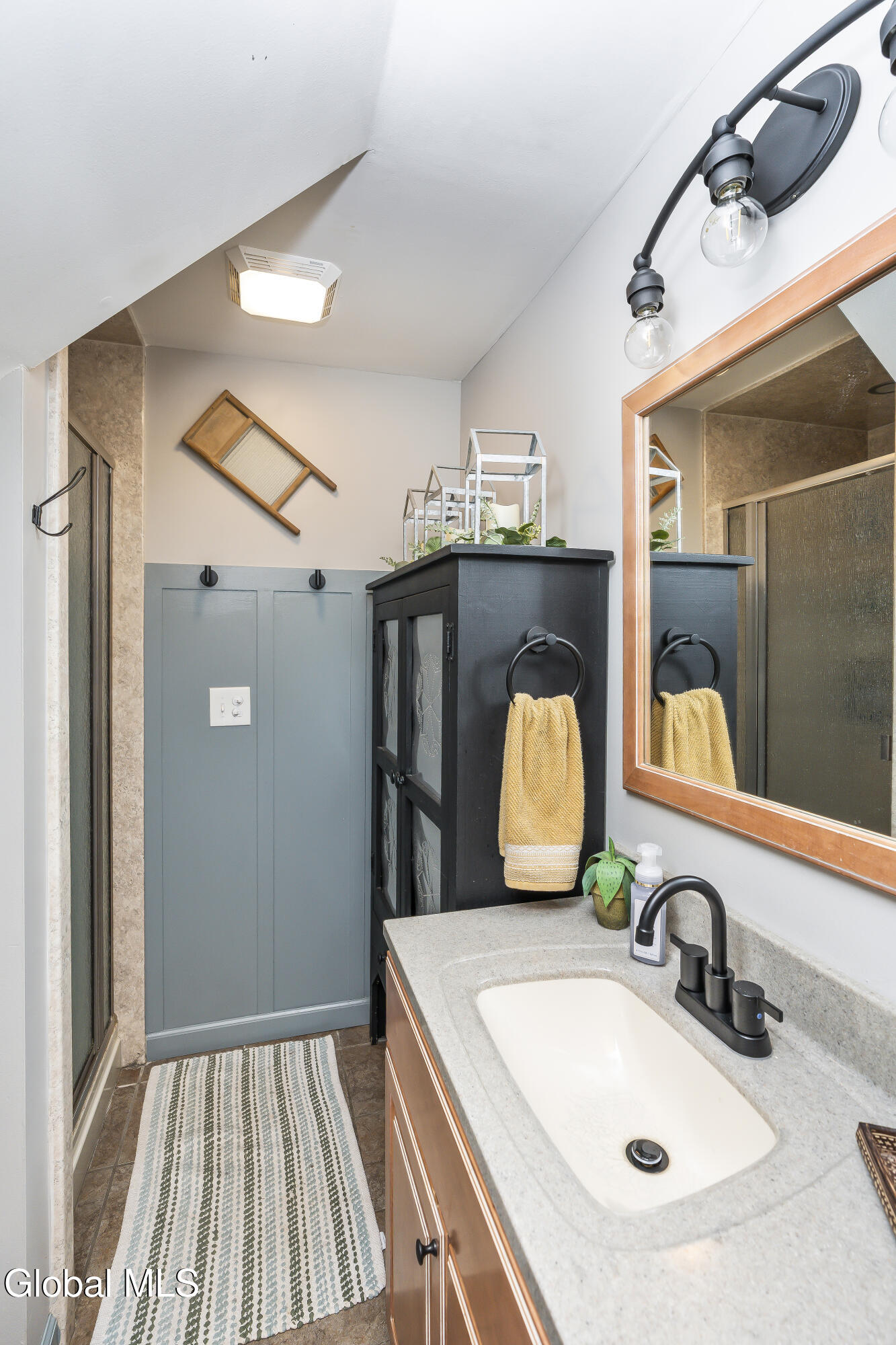 91 Orchard Street Bethlehem, NY 12054 - Photo 19 of 42 014-91-Orchard-St