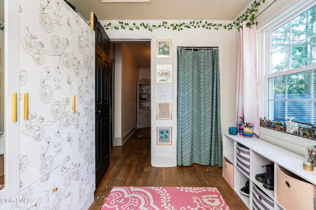 $550,000 | 91 Orchard Street, Bethlehem, NY 12054