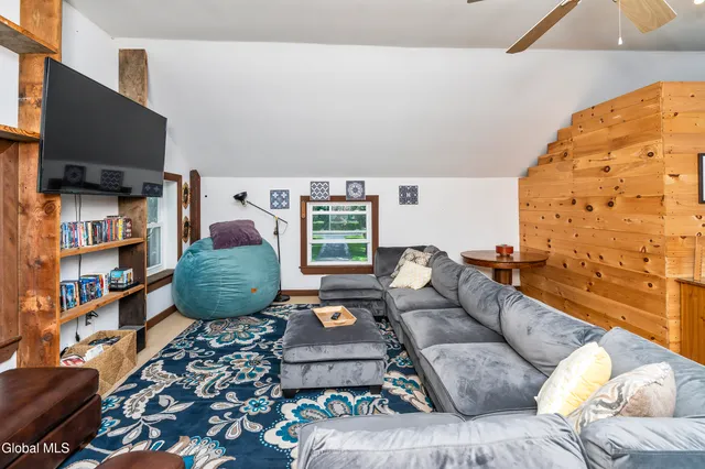 $550,000 | 91 Orchard Street, Bethlehem, NY 12054