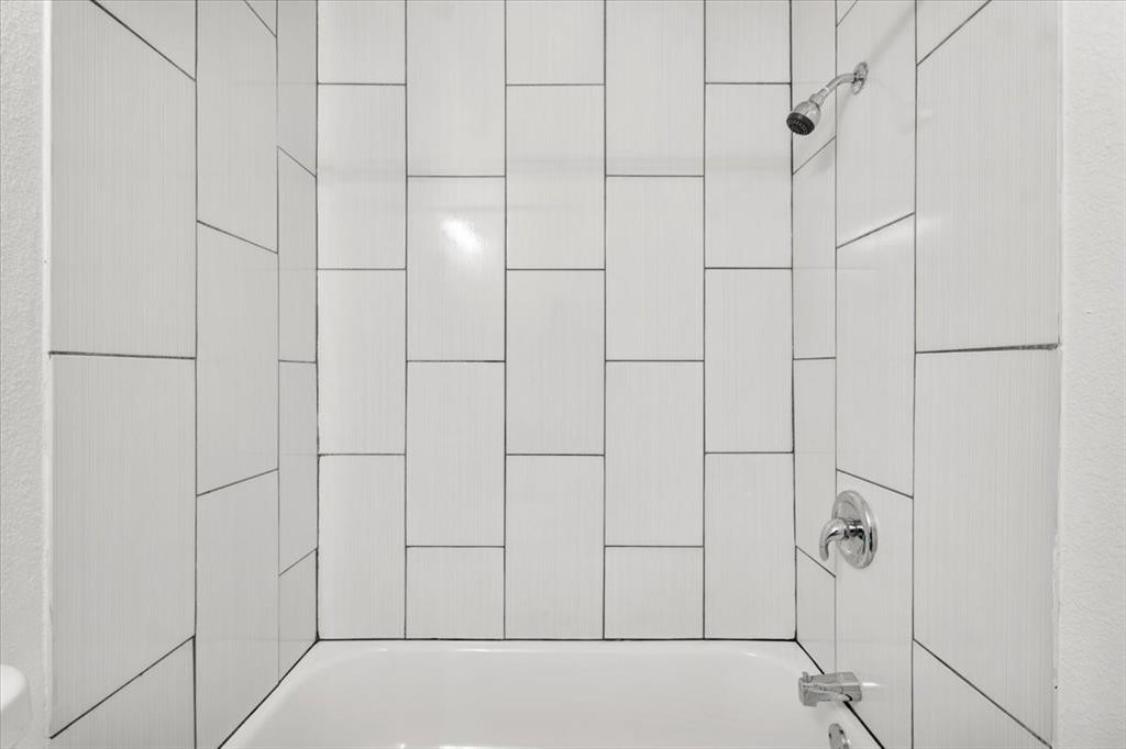 3464 Willowrun Drive, Unit B Austin, TX 78704 - Photo 12 of 15