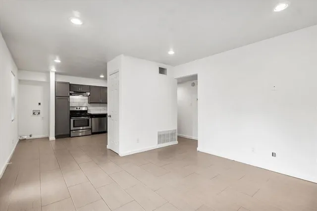 $1,250 | 3464 Willowrun Drive, Unit B, Austin, TX 78704