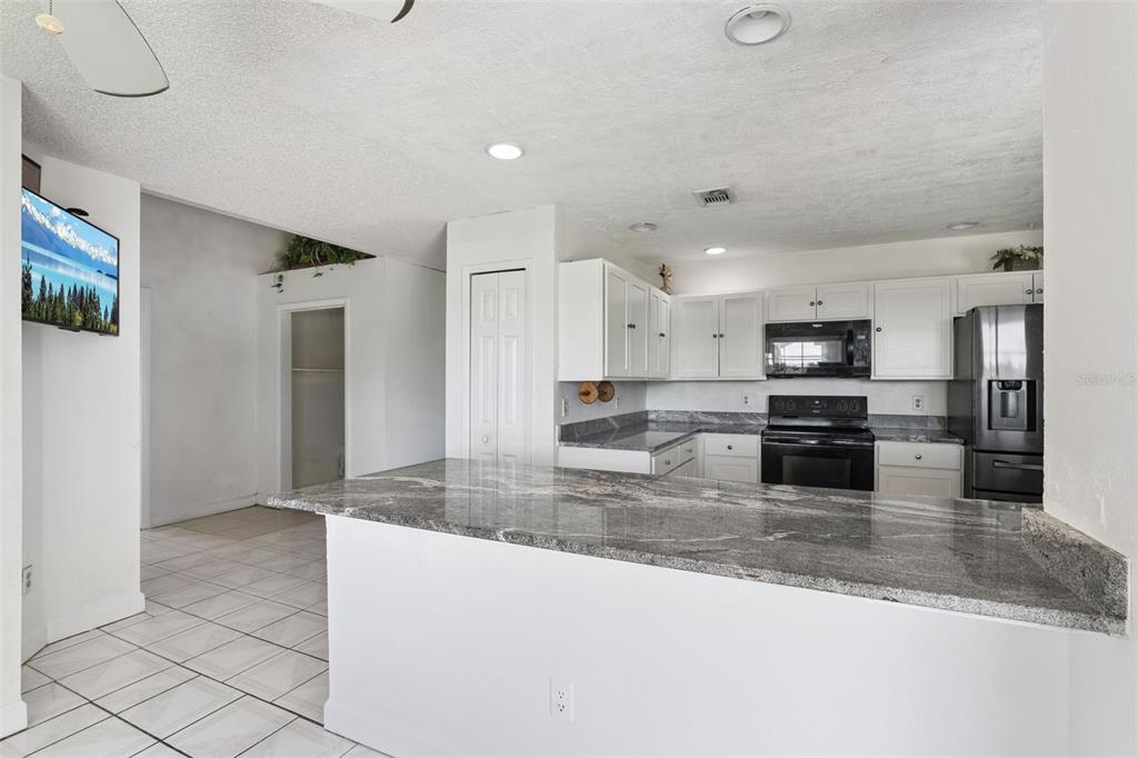 6700 Crescent Ridge Road Orlando, FL 32810 - Photo 11 of 34