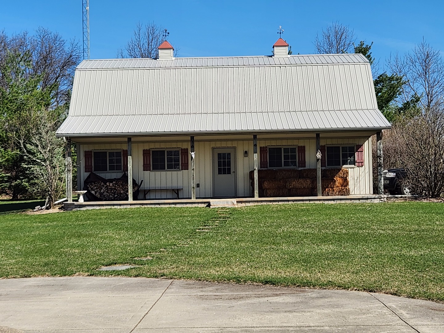 10701 Knickerbocker Road Harvard, IL 60033 - Photo 42 of 46 a view of a house with a yard
