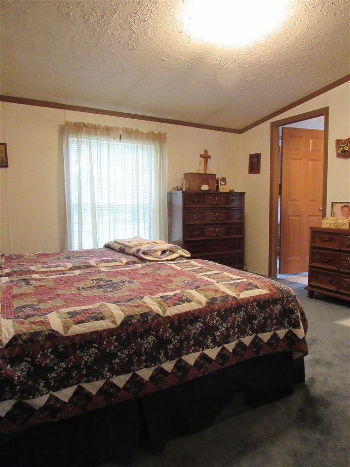9833 South Covell Road Grayling, MI 49738 - Photo 47 of 99 1837830-46.JPG