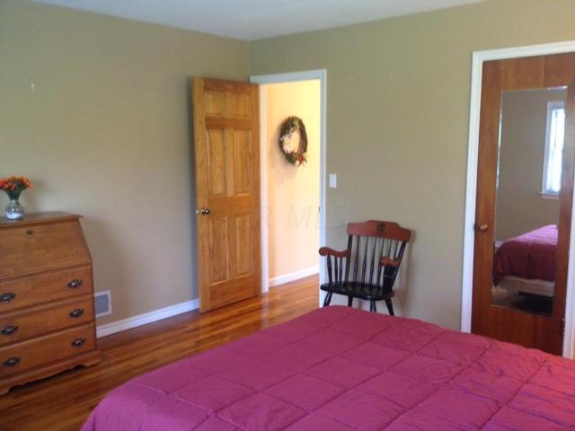 2588 Edgevale Road Columbus, OH 43221 - Photo 7 of 18