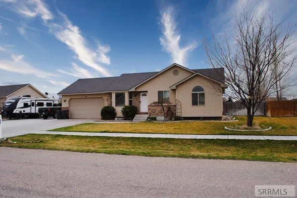 $419,999 | 3600 Hyrum Drive, Idaho Falls, ID 83401